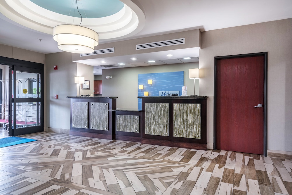 Lobby lounge, Holiday Inn Express & Suites Roanoke Rapids SE, an IHG Hotel