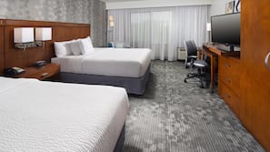 Hypo-allergenic bedding, in-room safe, desk, blackout drapes