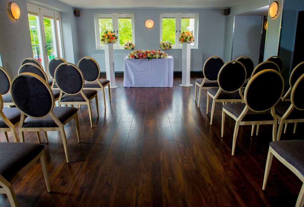 DoubleTree by Hilton Hotel Bristol South Cadbury House in Bristol