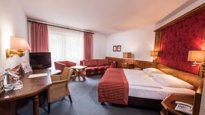 In-room safe, desk, iron/ironing board, free WiFi