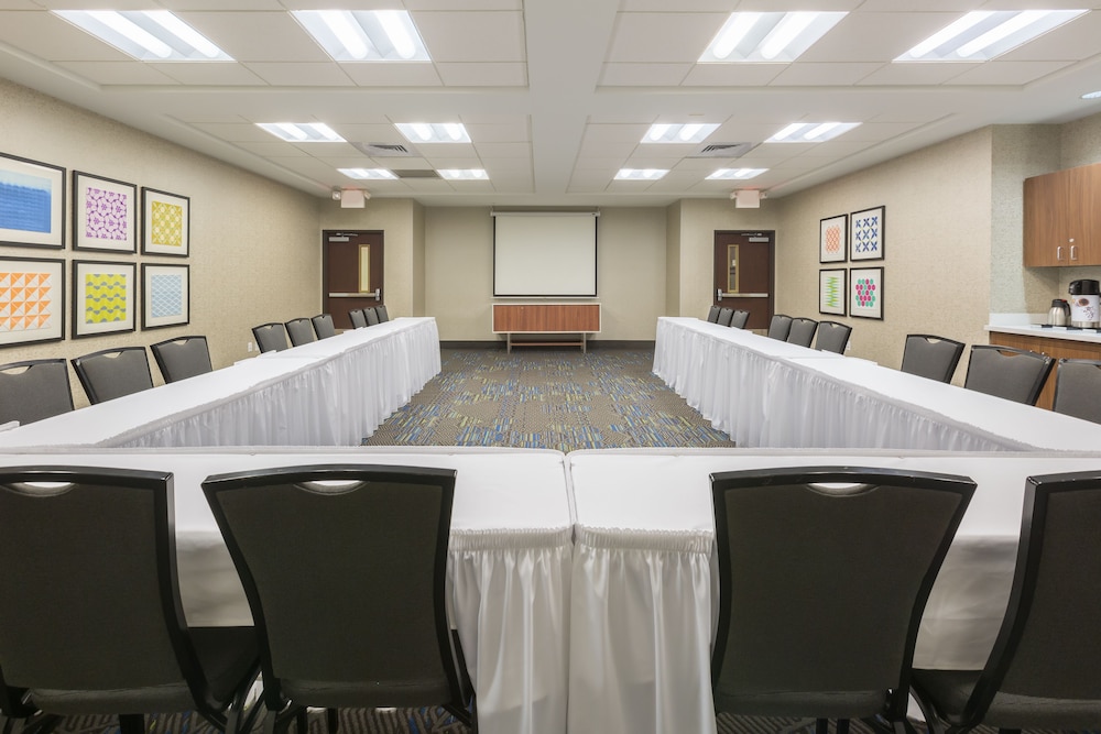 Meeting facility, Holiday Inn Express Hotel & Suites Eugene Downtown-University, an IHG Hotel