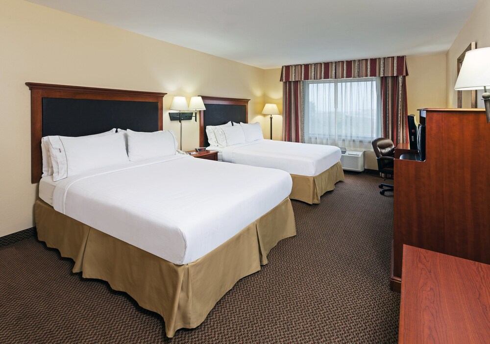 Holiday Inn Express Hotel & Suites Laredo-Event Center Area, an IHG Hotel