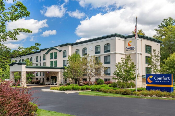 Comfort Inn Suites In Lake George Ny Expedia