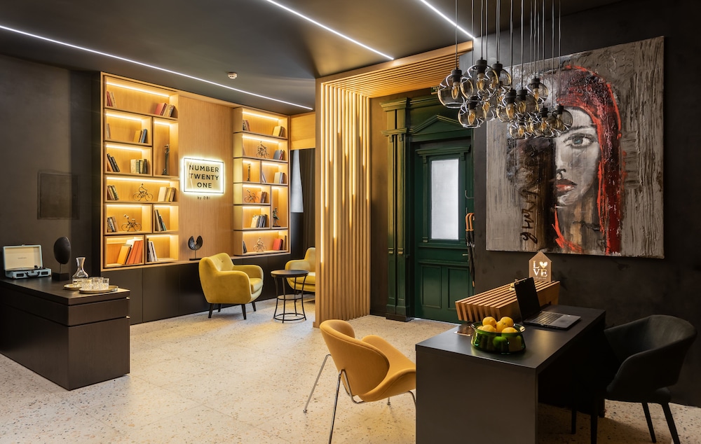 Foto - Number 21 by DBI