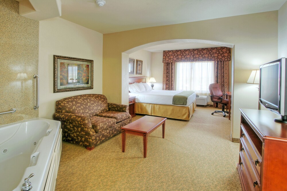 Holiday Inn Express Hotel and Suites Las Cruces, an IHG Hotel