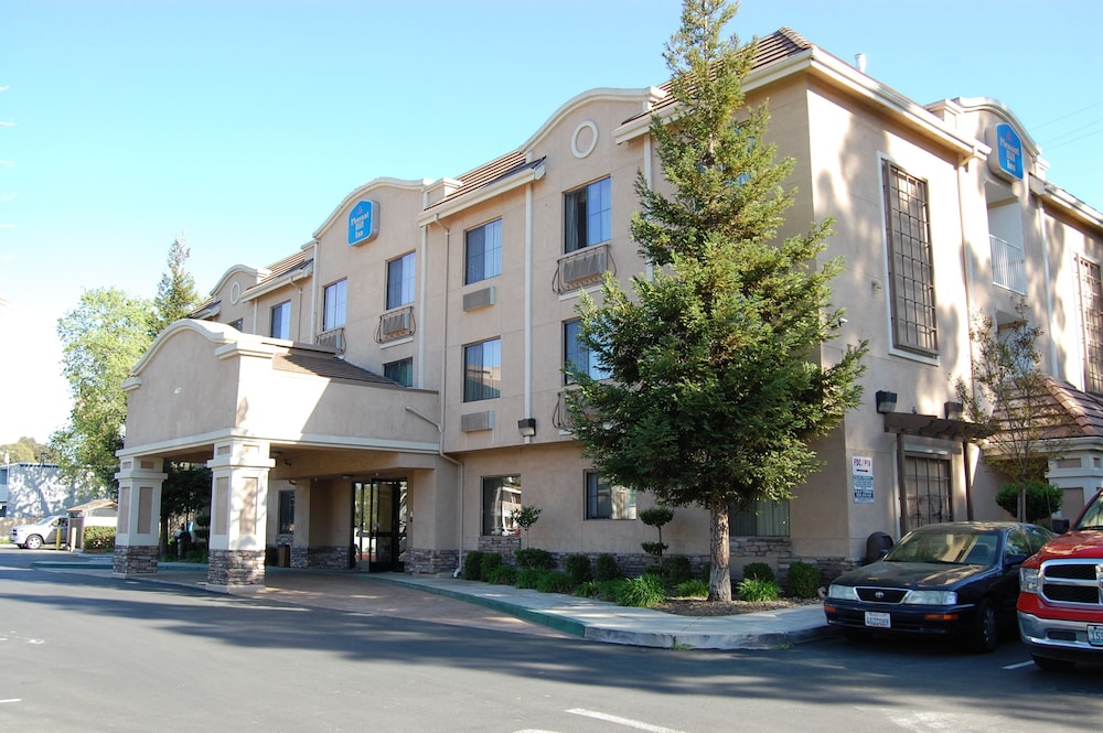 Pleasant Hill Inn in Pleasant Hill, United States