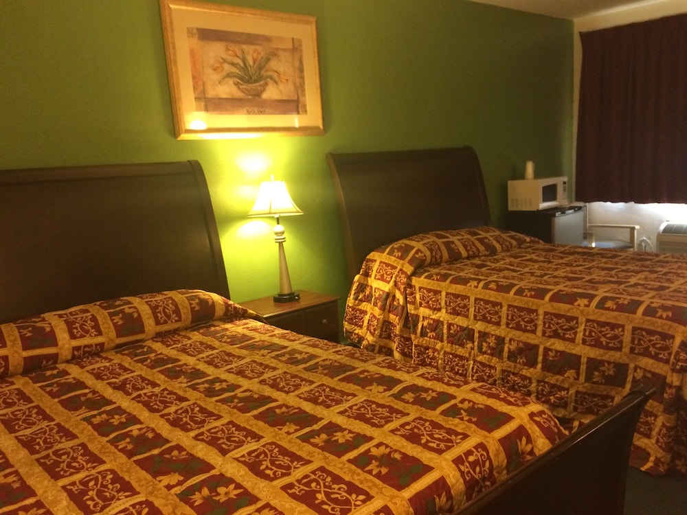 Budget Inn and Suites El Centro in El Centro Best Rates & Deals on Orbitz