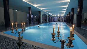 Innenpool, Liegestühle