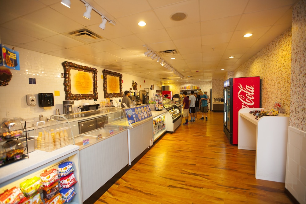 Great Wolf Lodge Cincinnati/Mason in Cincinnati | Best Rates & Deals on