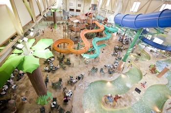 Great Wolf Lodge Cincinnati Mason Cincinnati Room Prices Reviews Travelocity