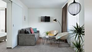 Literie hypoallergénique, coffre-forts dans les chambres, bureau