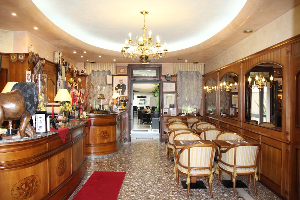 Park Hotel Villa Leon D Oro Noventa Di Piave Ve Park Hotel Villa Leon D Oro Noventa Di Piave Ve
