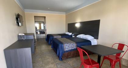 Texas Inn and Suites McAllen at La Plaza Mall and Airport