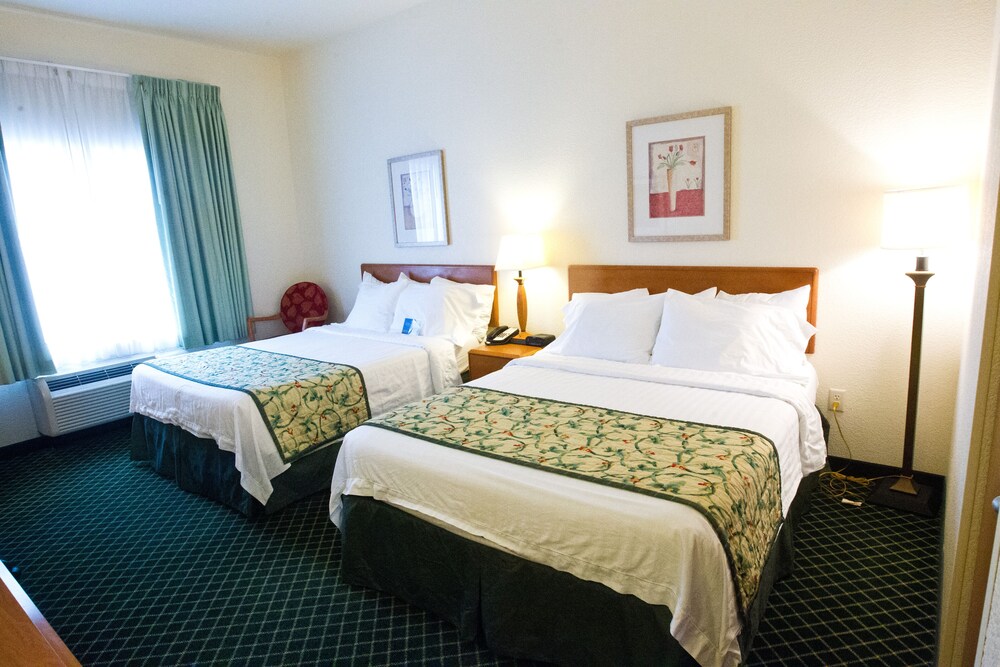Fairfield Inn and Suites by Marriott Burley