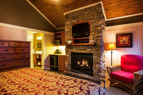 Larsmont Cottages Two Harbors Usa Aarp Travel Center