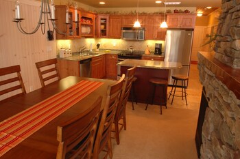 Larsmont Cottages Reviews Photos Rates Ebookers Com