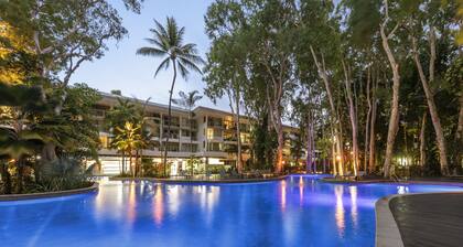 Drift Palm Cove