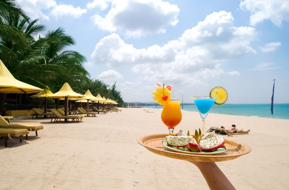 Coco Beach Resort 2018 Room Prices 101 Deals Reviews Expedia Exterior Featured Image Guestroom