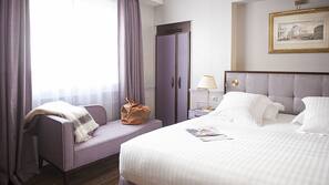 Minibar, in-room safe, desk, soundproofing