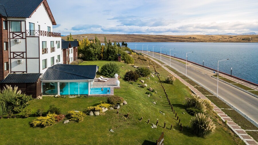 Xelena Hotel & Suites