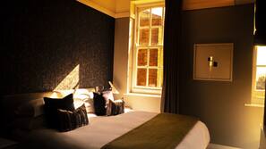 Egyptian cotton sheets, premium bedding, in-room safe