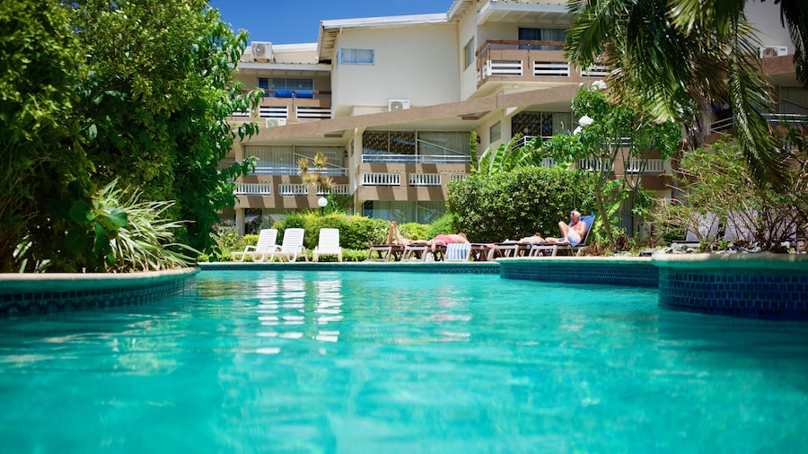 Tropikist Beach Hotel & Resort