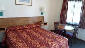 Iron/ironing board, free WiFi