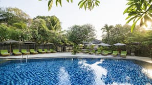 Outdoor pool, open 8:00 AM to 6:00 PM, pool umbrellas, pool loungers