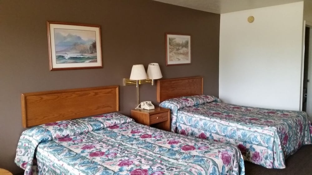 Brass Door Motel Gassville in Gassville Best Rates & Deals on Orbitz
