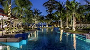 2 outdoor pools, pool umbrellas, pool loungers