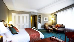 In-room safe, desk, free WiFi, linens