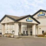 Thunder Bay On Cottages 79 Thunder Bay Cottage Rentals Orbitz