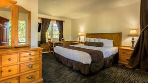 Individually decorated, blackout drapes, free WiFi, linens