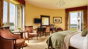 Egyptian cotton sheets, premium bedding, in-room safe