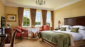 Egyptian cotton sheets, premium bedding, in-room safe