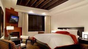 Premium bedding, in-room safe, desk, blackout drapes