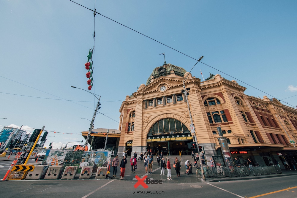 Base Backpackers Melbourne Hostel