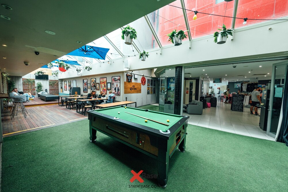 Base Backpackers Melbourne Hostel