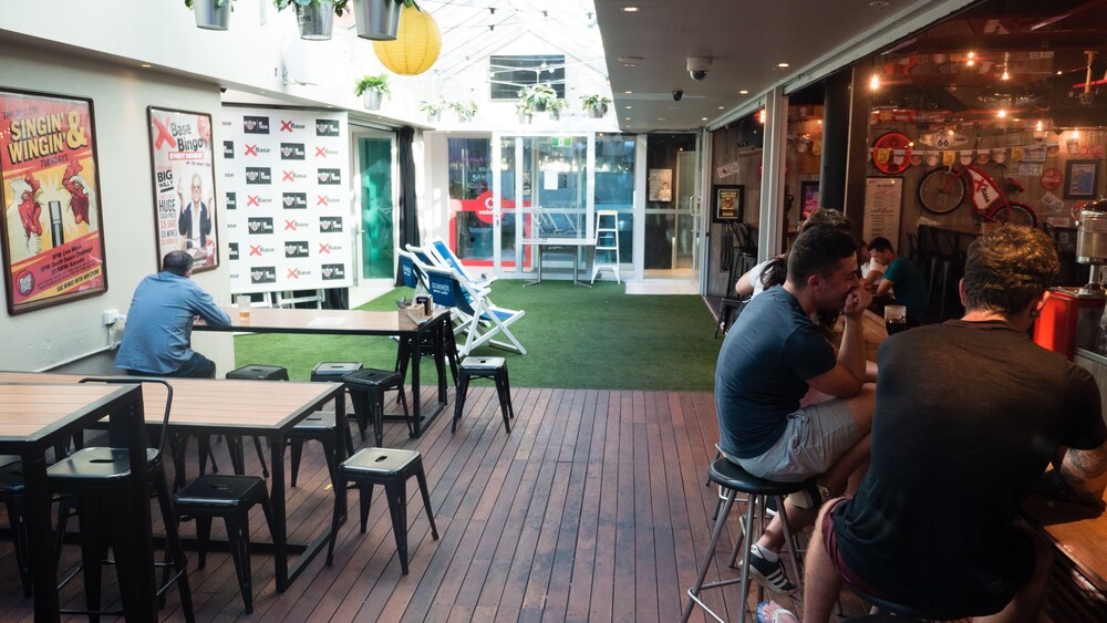 Base Backpackers Melbourne Hostel