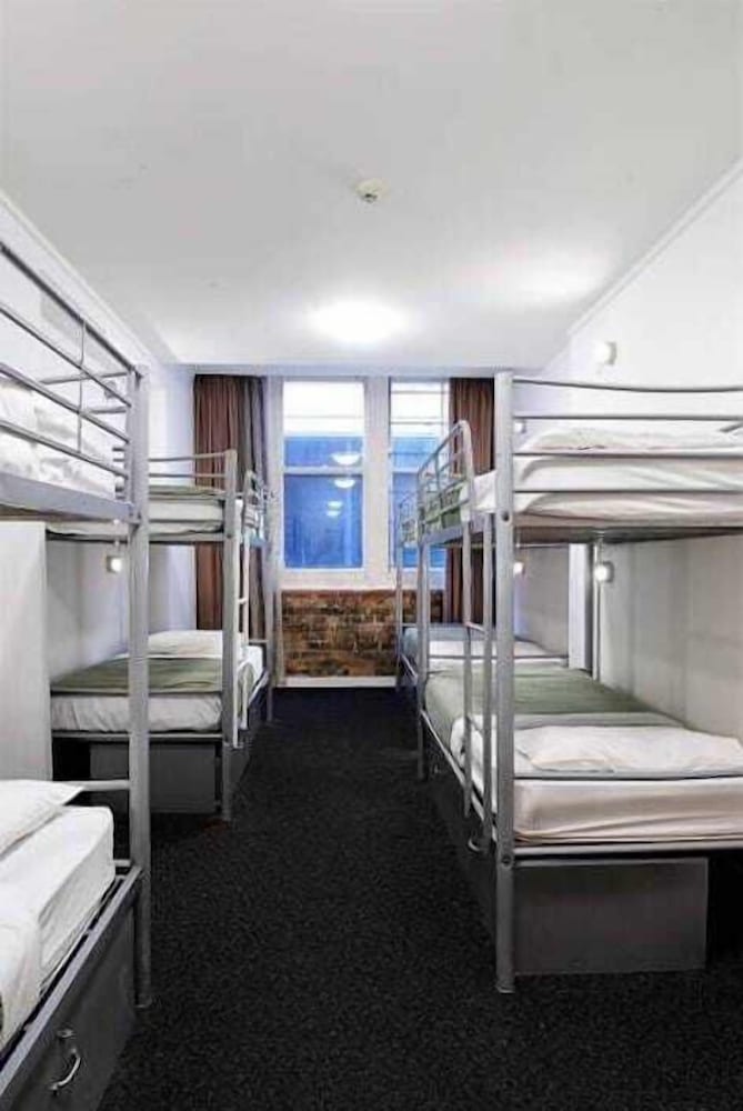 Base Sydney - Hostel