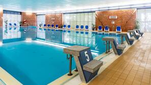Indendørs pool