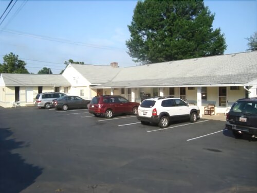 Great Place to stay Budget Host Mel-Dor Motel near New Berlinville