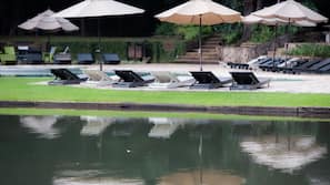 Outdoor pool, pool umbrellas, sun loungers