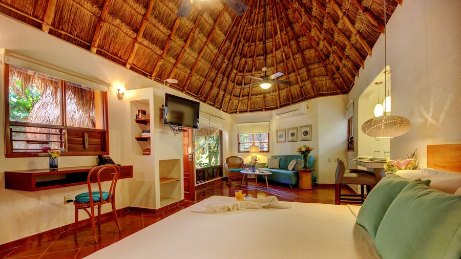 Riviera Maya Suites