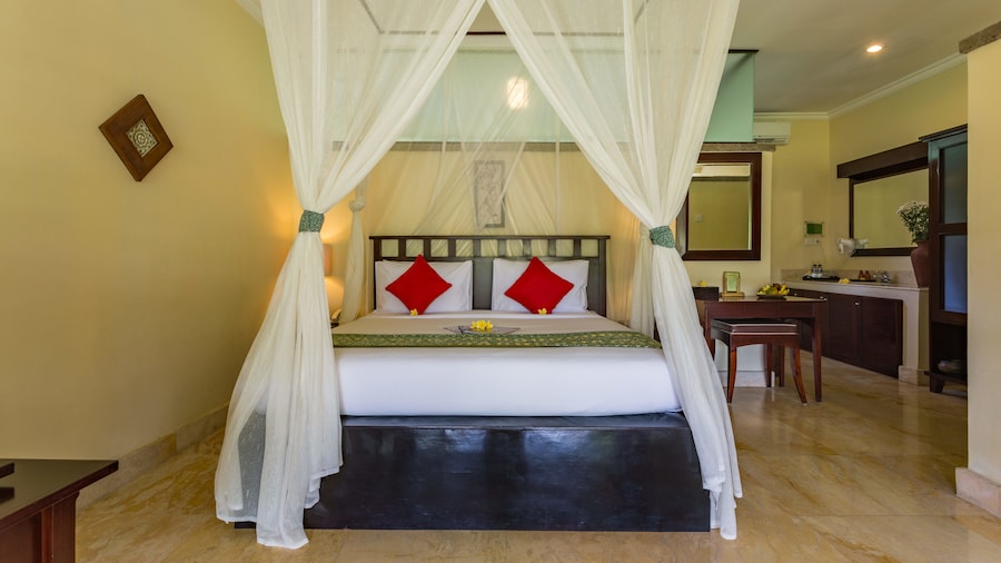 Aniniraka Resort & Spa