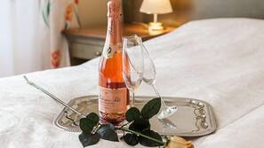 Room service – dining