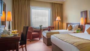 Premium bedding, in-room safe, desk, laptop workspace