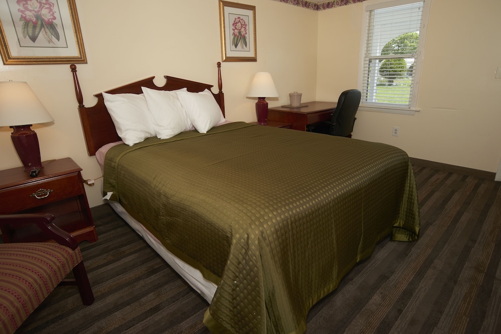 Room Deals for Knights Inn Centerville, Centerville starting at Hotwire