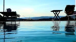 Piscina all'aperto