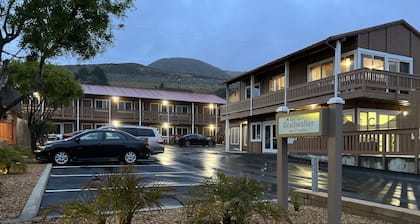 Beachwalker Inn and Suites